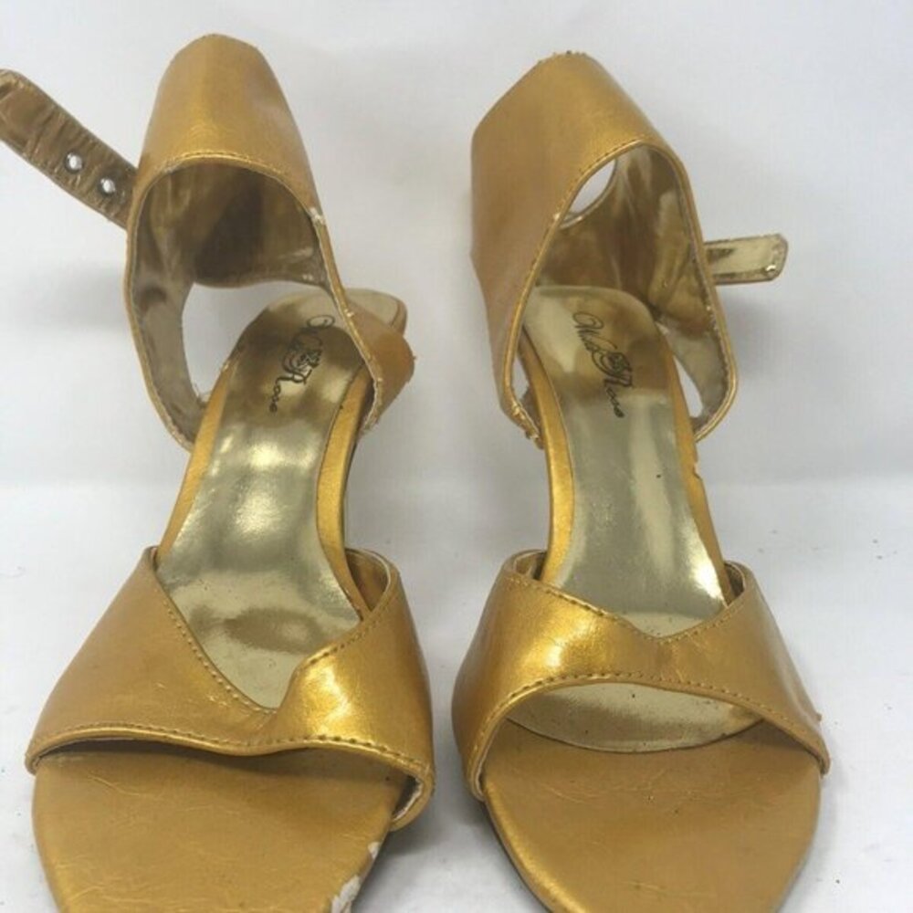 Wild Rose Women's Shoes (size 8)